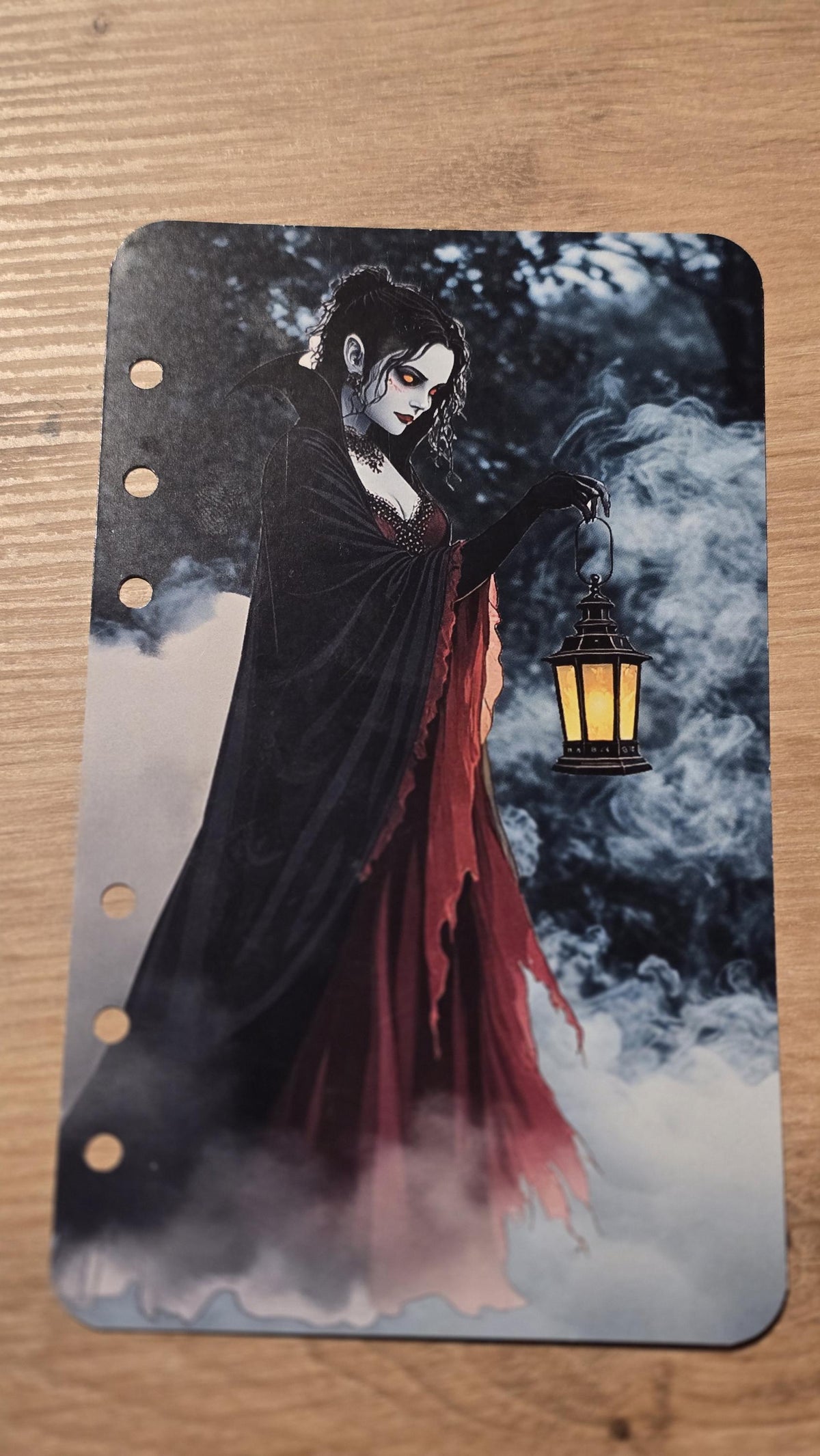 Dashboard "Vampire Lady"