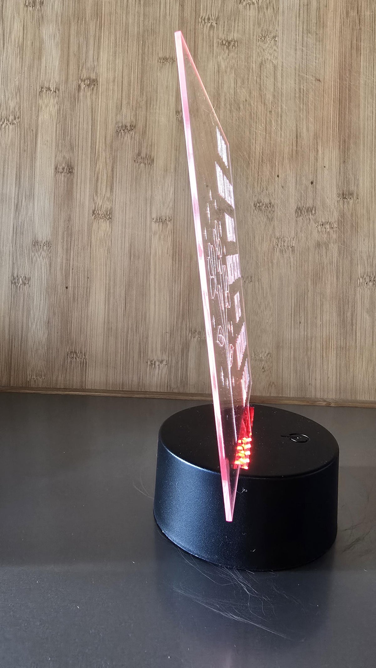 LED Lampe mit graviertem Acrylglas "Am Ende wird alles gut.."