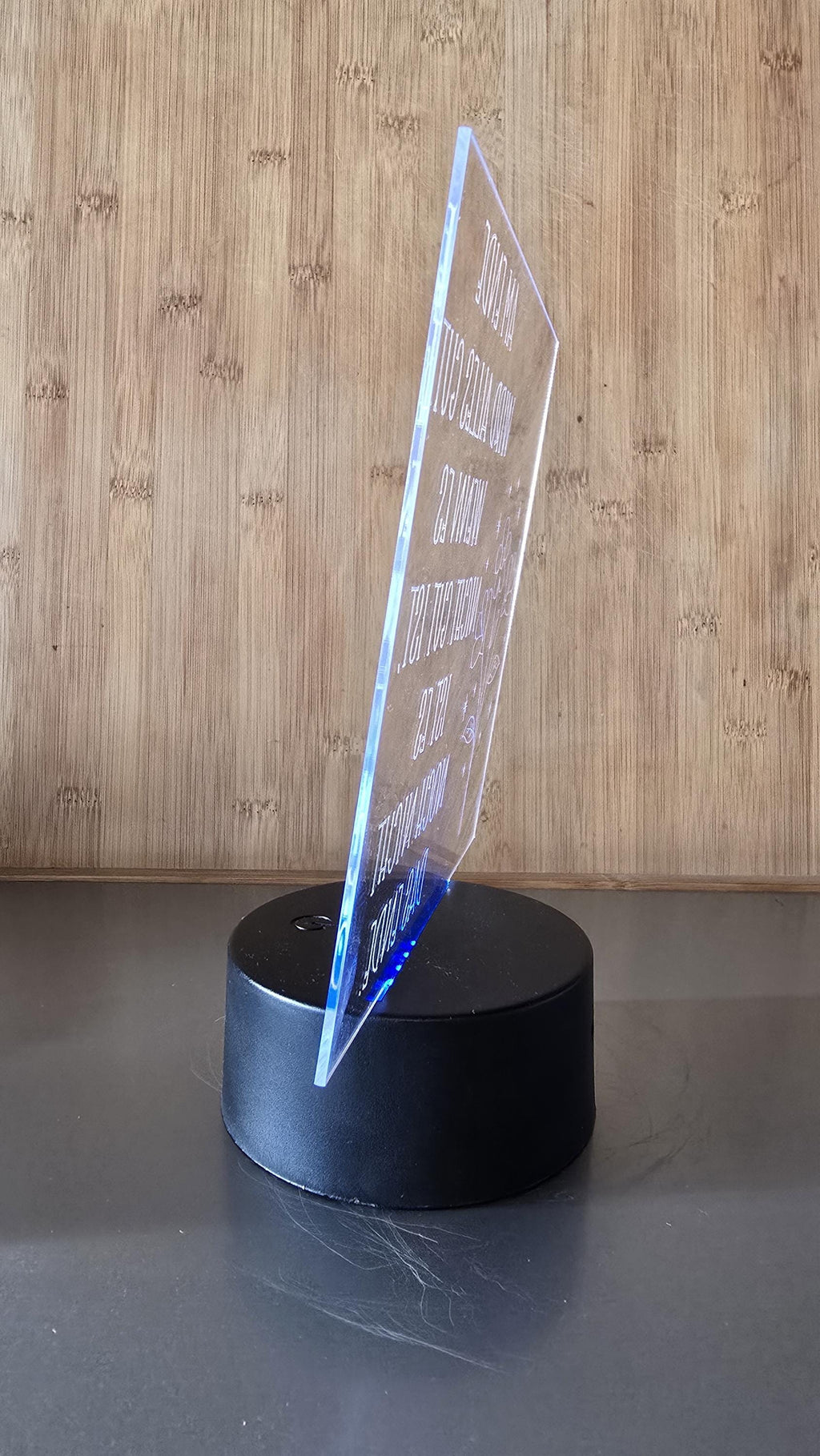 LED Lampe mit graviertem Acrylglas  "Am Ende wird alles gut.."